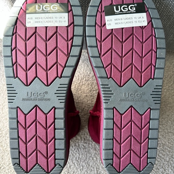 Australian Shepherd Mini UGGs. Unisex. Sangria colour. Sz 41 - Picture 6 of 7